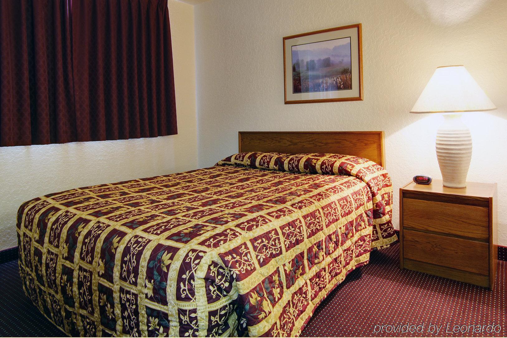 Amerihome Inn & Suites Houston Airport North Oda fotoğraf